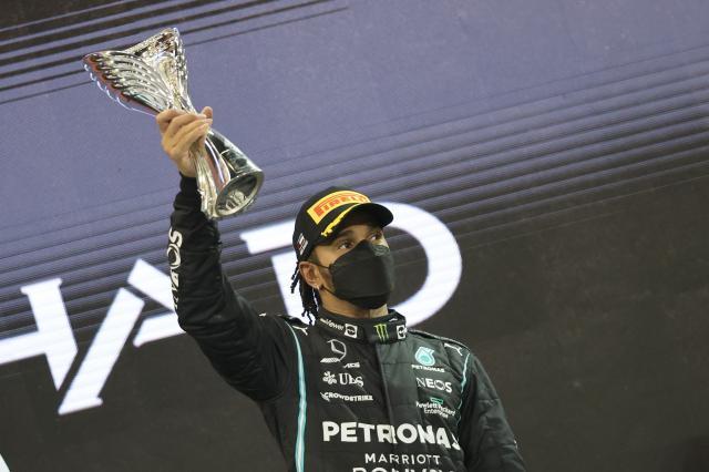 梅奔新车已完成首次点火 但汉密尔顿还会回来吗？