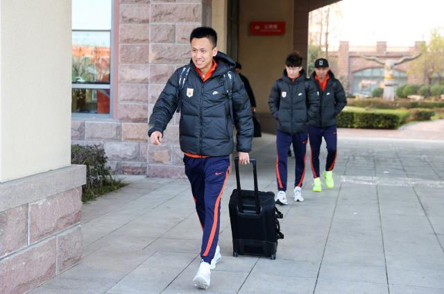 九游电子平台-3天1战争冠组捉对厮杀 泰山连战强敌榜首不好坐